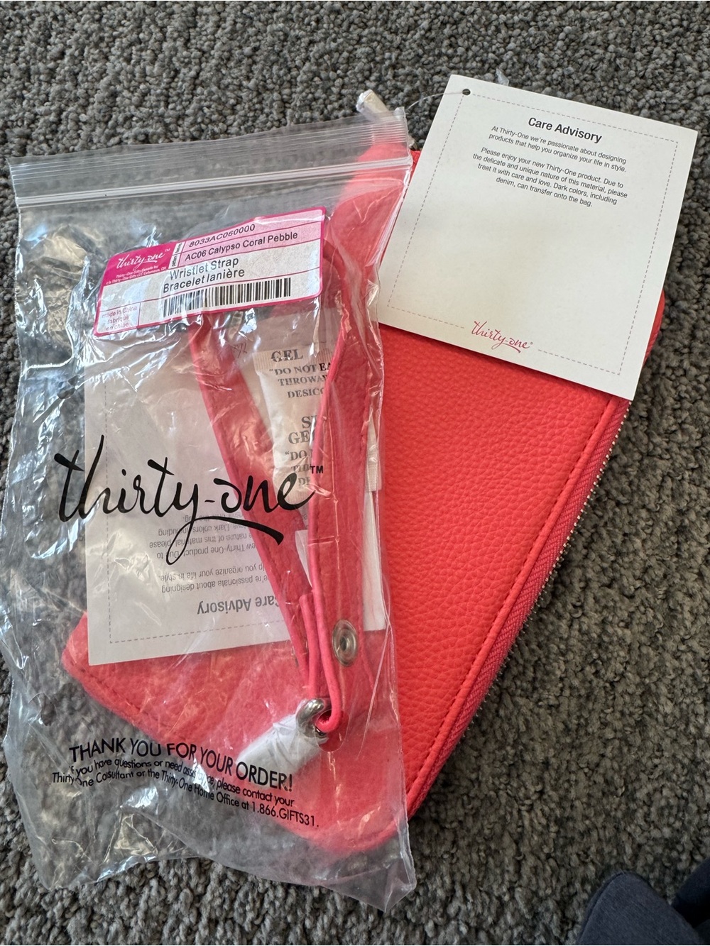 thirty-one all about the Benjamin’s wallet and key fob (coral) display onl